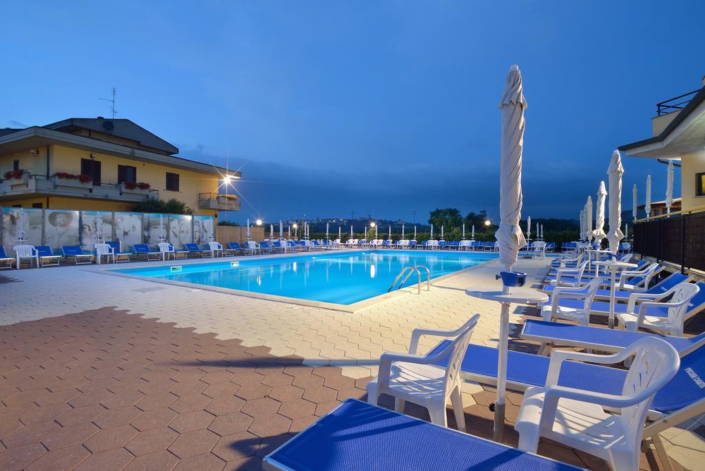 Hotel Ristorante Dante Torgiano Exteriér fotografie