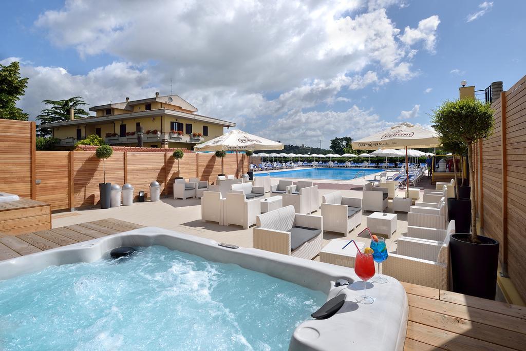 Hotel Ristorante Dante Torgiano Exteriér fotografie