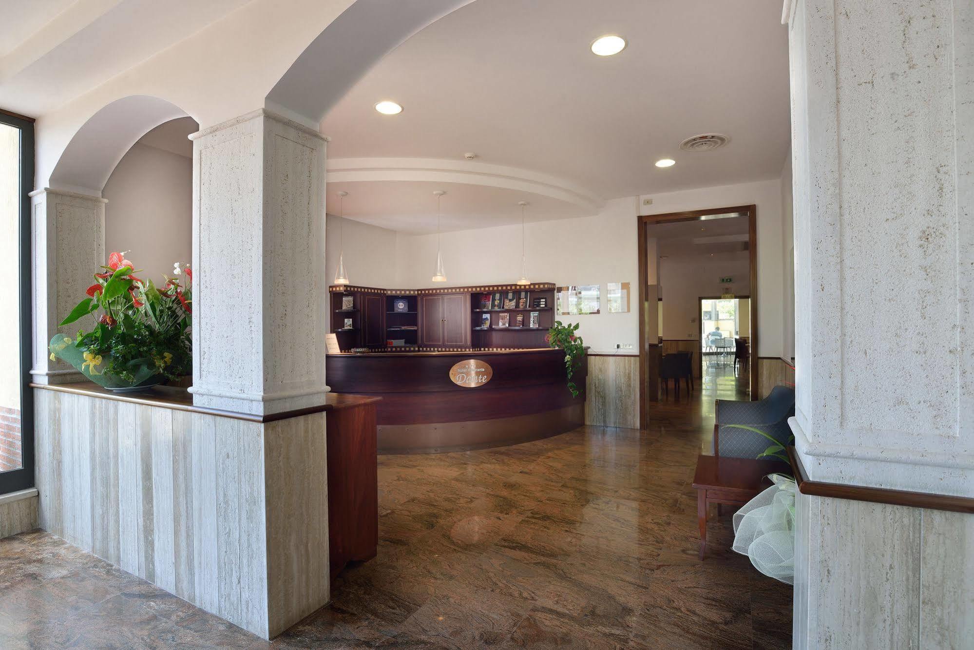 Hotel Ristorante Dante Torgiano Exteriér fotografie